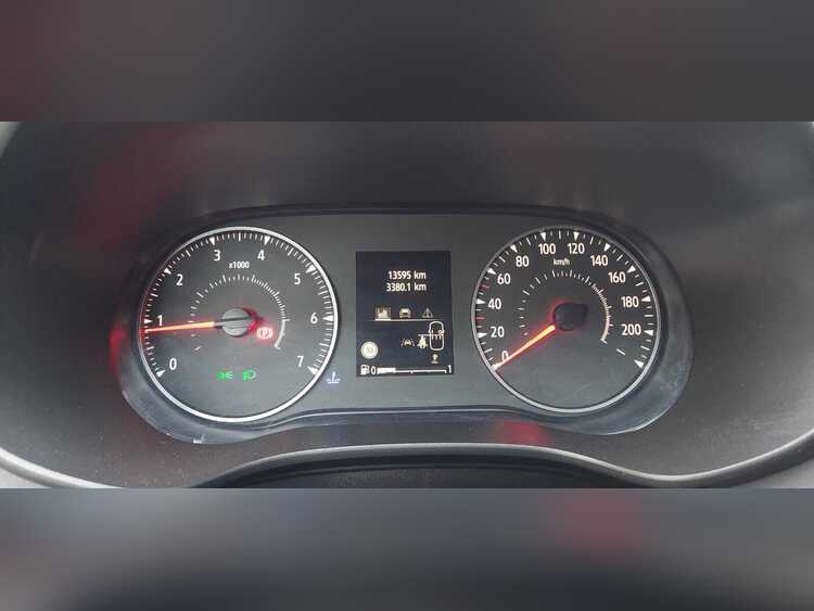 Dacia Sandero Stepway 1.0 110CV foto 12